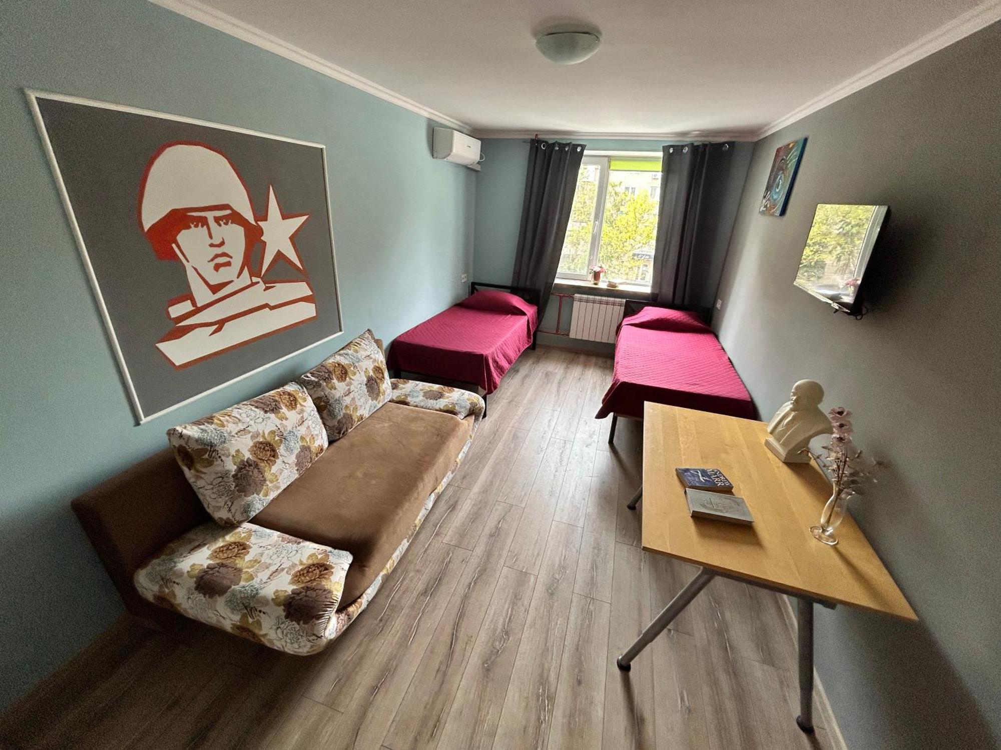 Lenin Street Hostel & Tours ティラスポリ エクステリア 写真